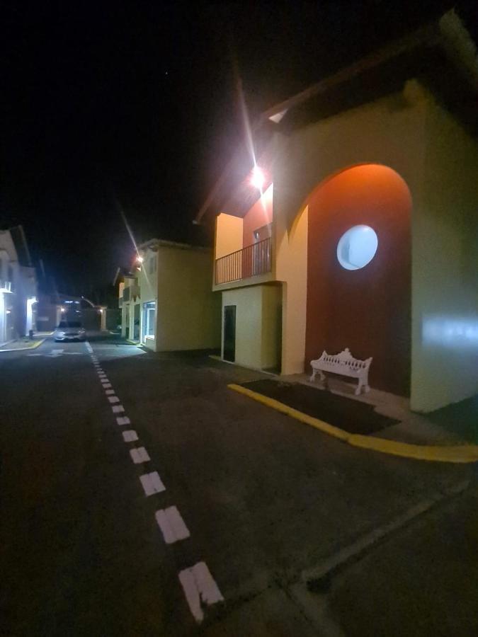Villas Del Mar La Ceiba Exterior photo